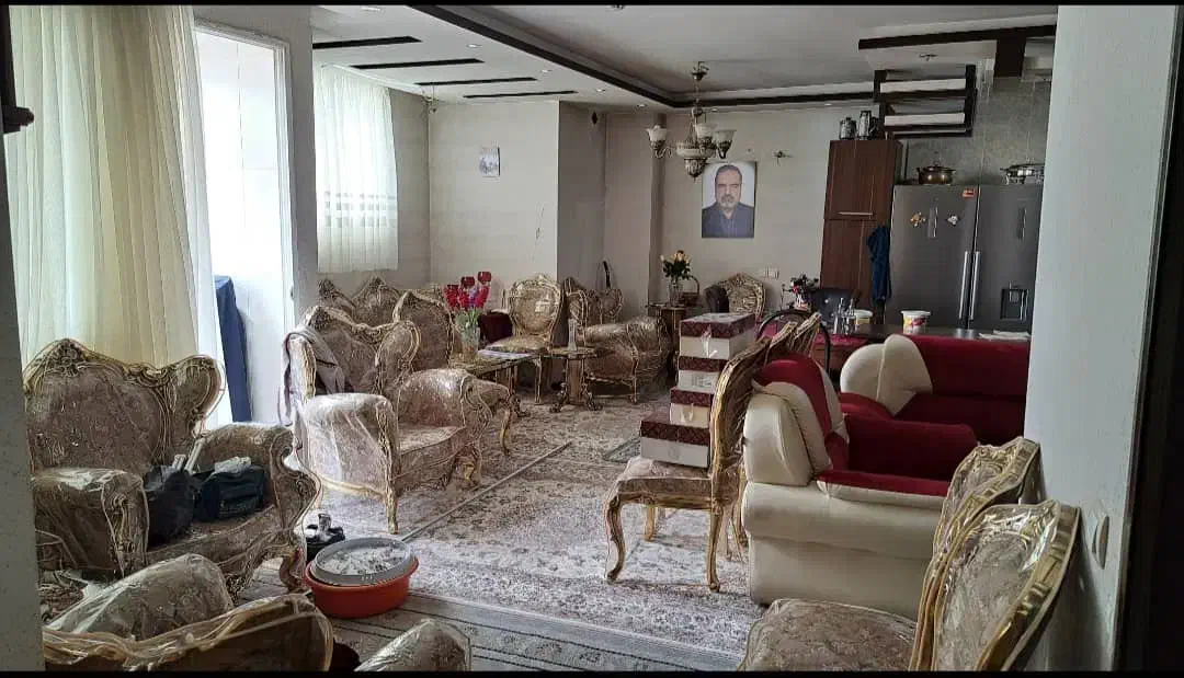 ۹۲متری/۲خواب/جنوبی/بازسازی شده/مرکز شهر|فروش آپارتمان|اصفهان, تیران|دیوار