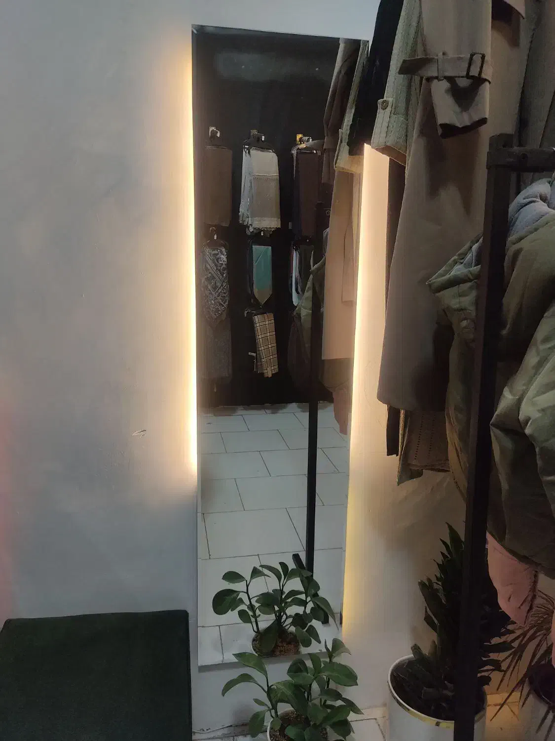 اینه قدی|آینه|تربتحیدریه, شهرک ولیعصر|دیوار