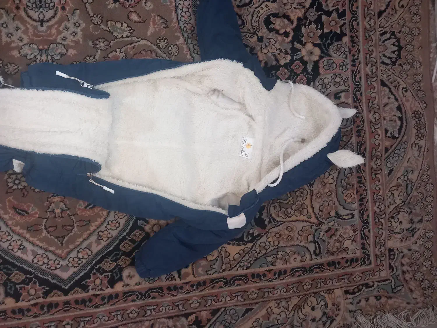 سرهمی و کت|لباس|کاشان, ولیعصر|دیوار