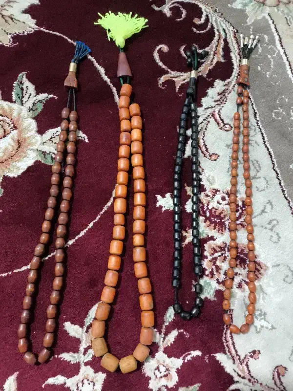 تسبسح دست ساز|کلکسیون اشیاء عتیقه|دزفول, |دیوار