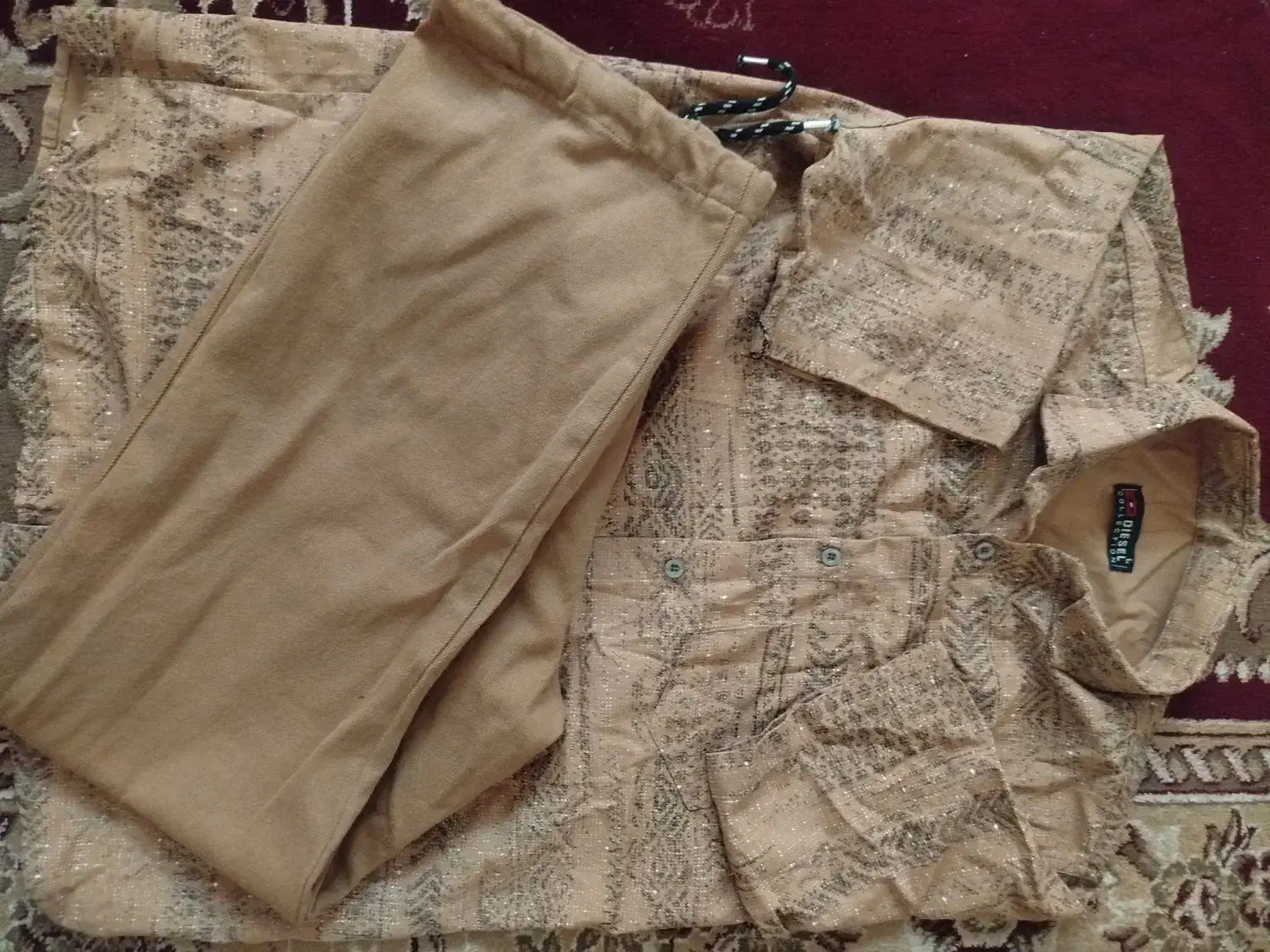 لباس|لباس|میبد, |دیوار