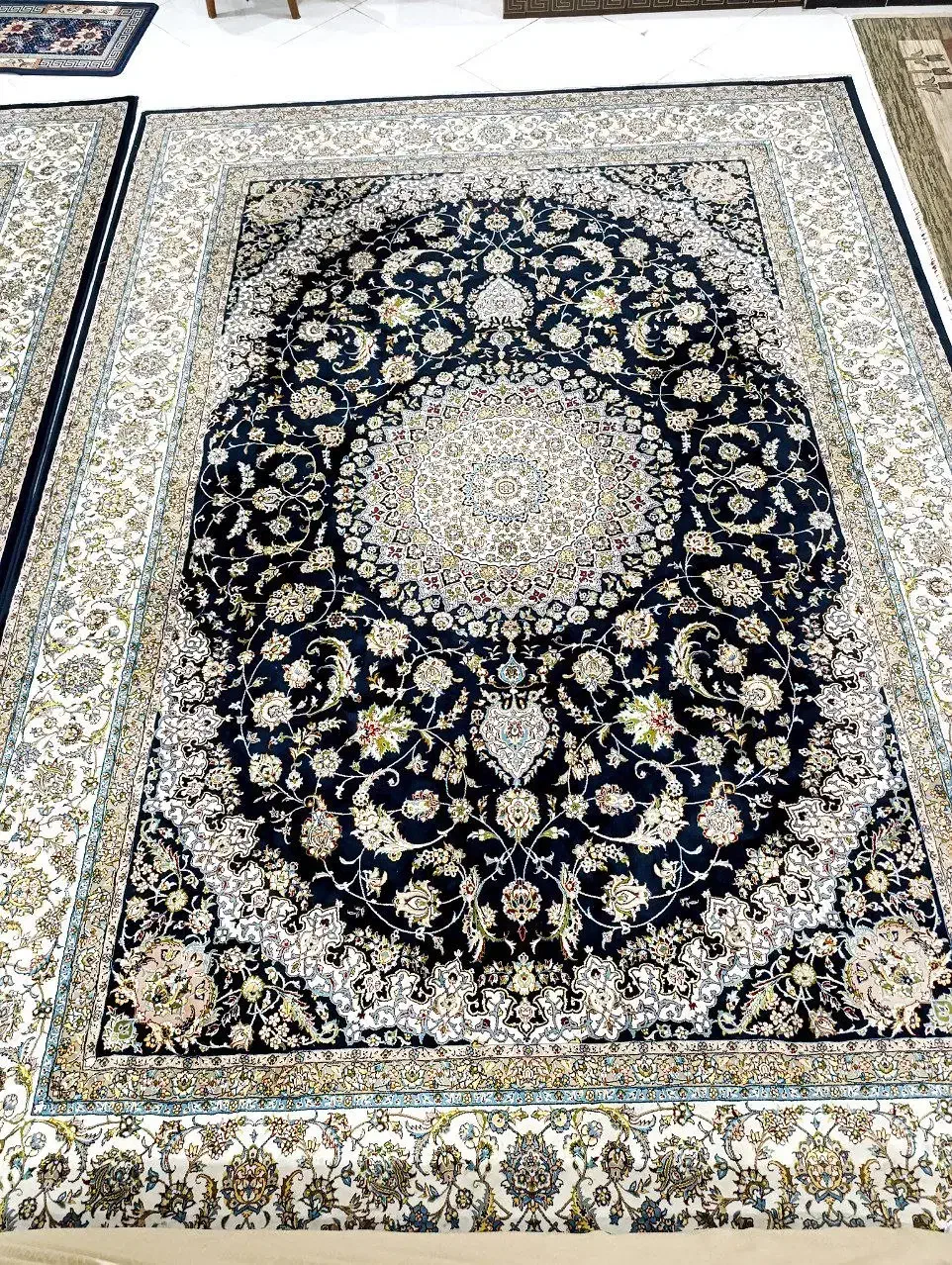 فرش ۹متری دوعددسالم وتمیزسرمه ای هرکدام ۱۰تومن|فرش|چهاردانگه (تهران), |دیوار