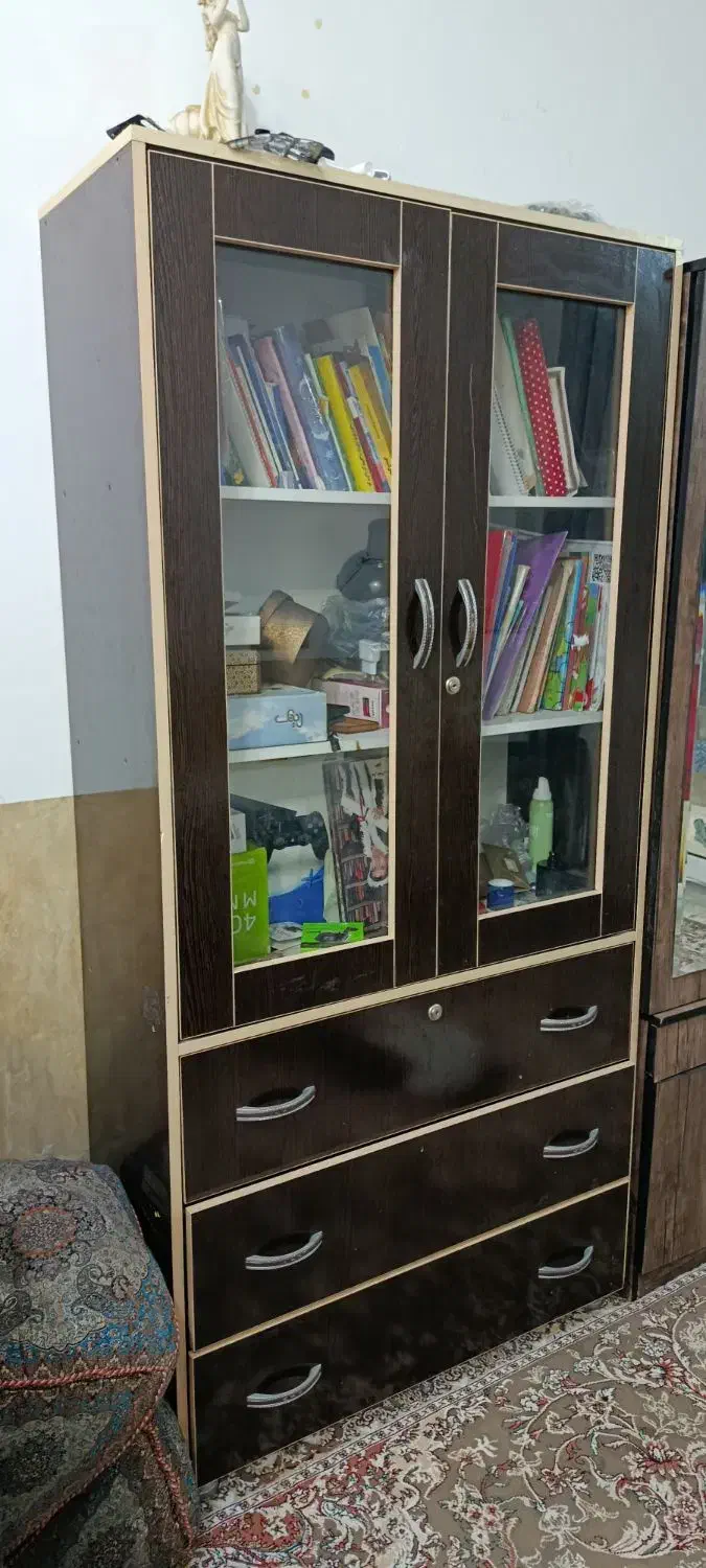 فروش کمد 3 میلیون تخت خواب با تشک 3 تومن|تخت و سرویس خواب|میبد, |دیوار