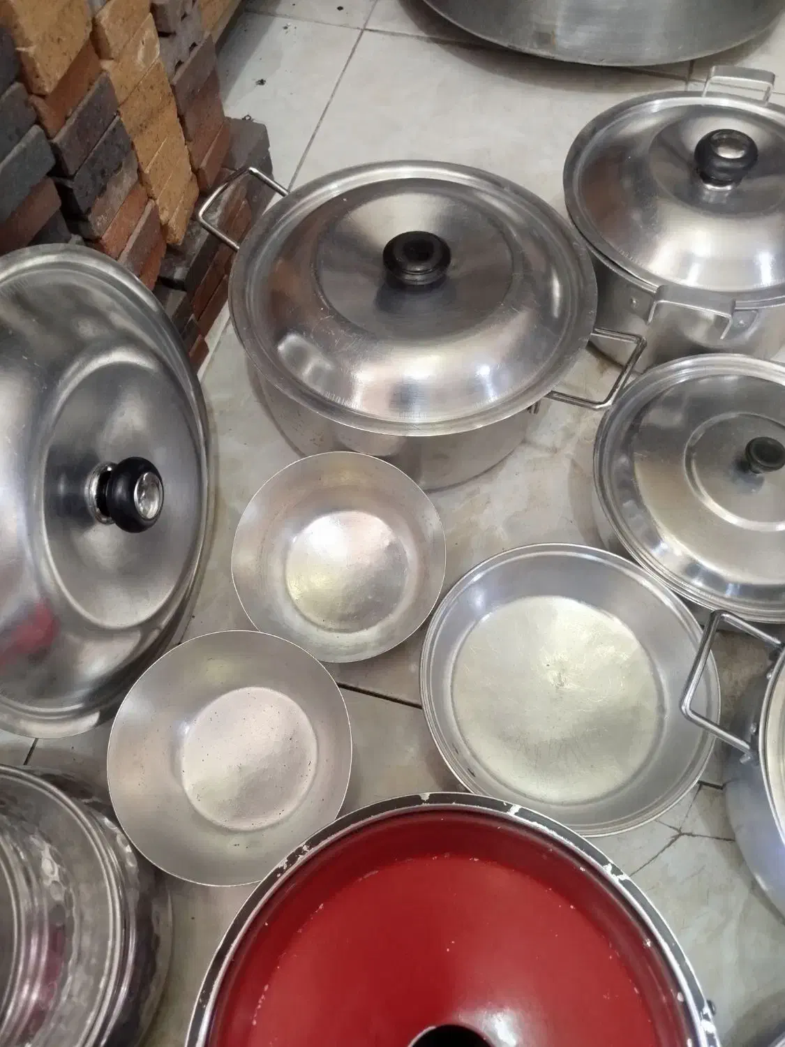 روحی کهنه چهارراه طیب خانم رشیدی|ظروف پختوپز|خرمآباد, |دیوار