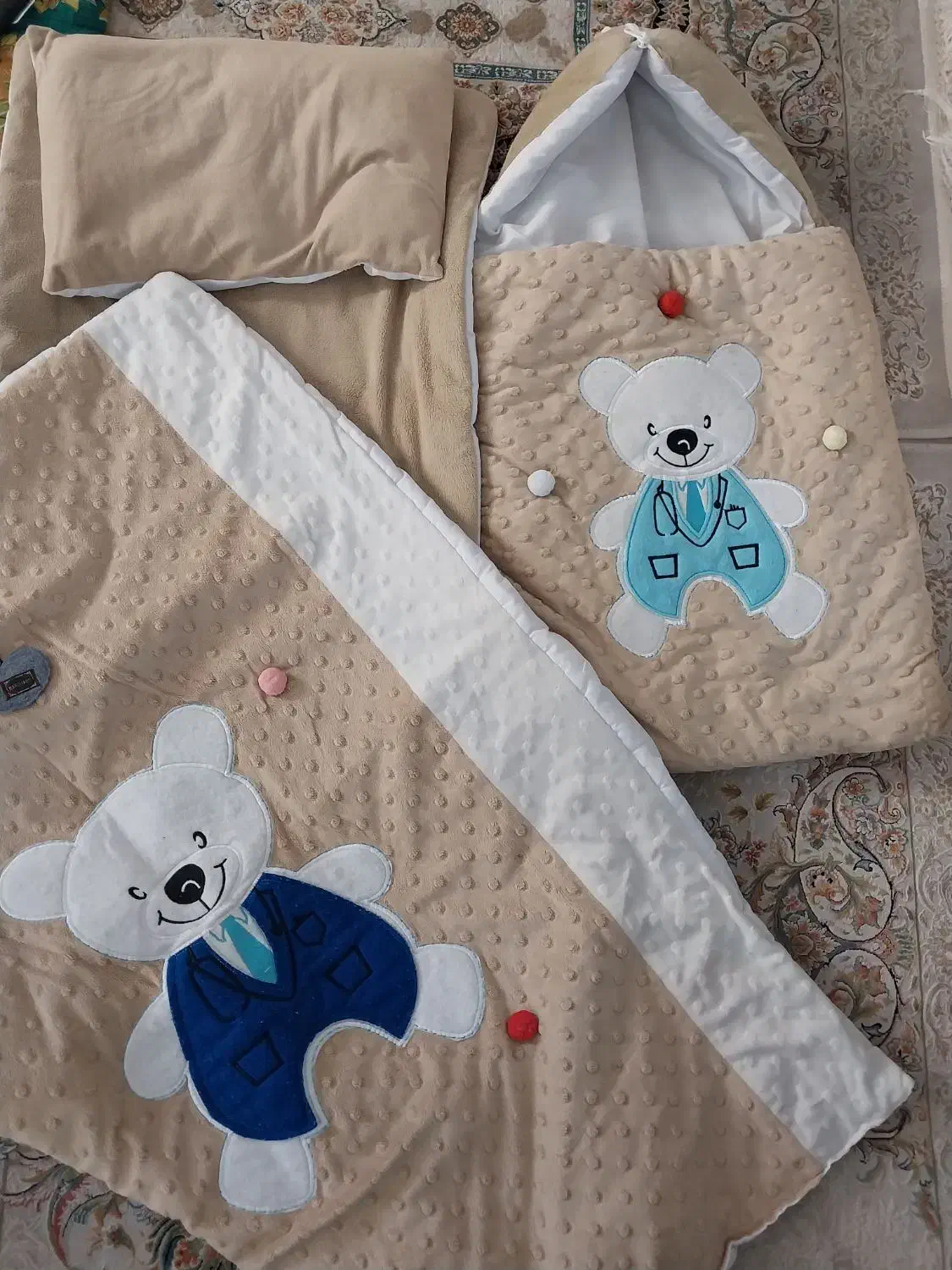 قنداق فرنگی و سرویس خواب نوزاد|اسباب و اثاث بچه|هشتگرد, هشتگرد قدیم|دیوار