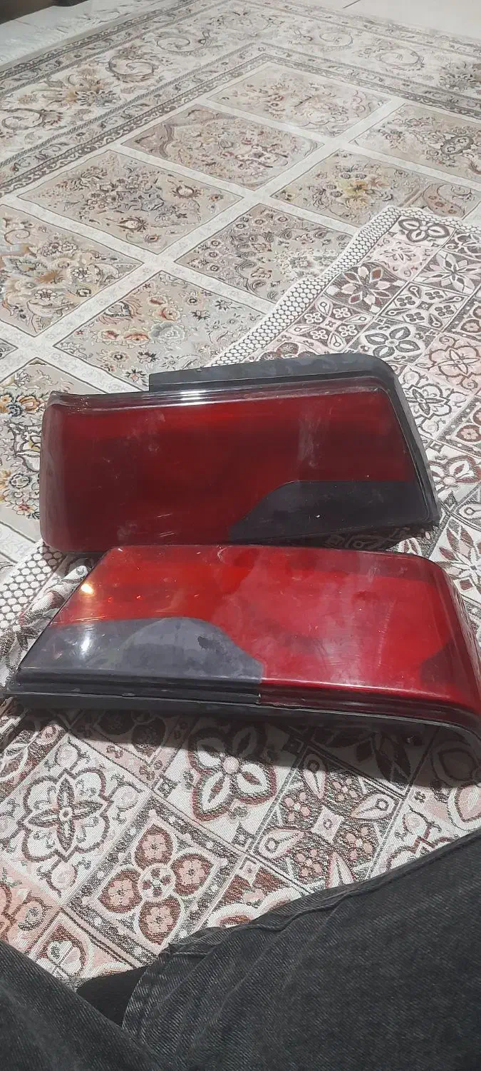 چراغ عقب ۴۰۵|قطعات یدکی و لوازم جانبی|فولادشهر, C4|دیوار