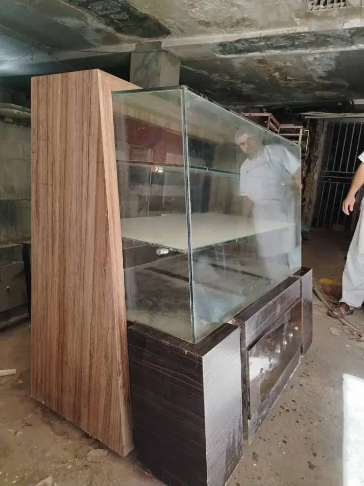 ویترین نان و شیرینی پزی میز صندوق|فروشگاه و مغازه|تهران, فردوس|دیوار