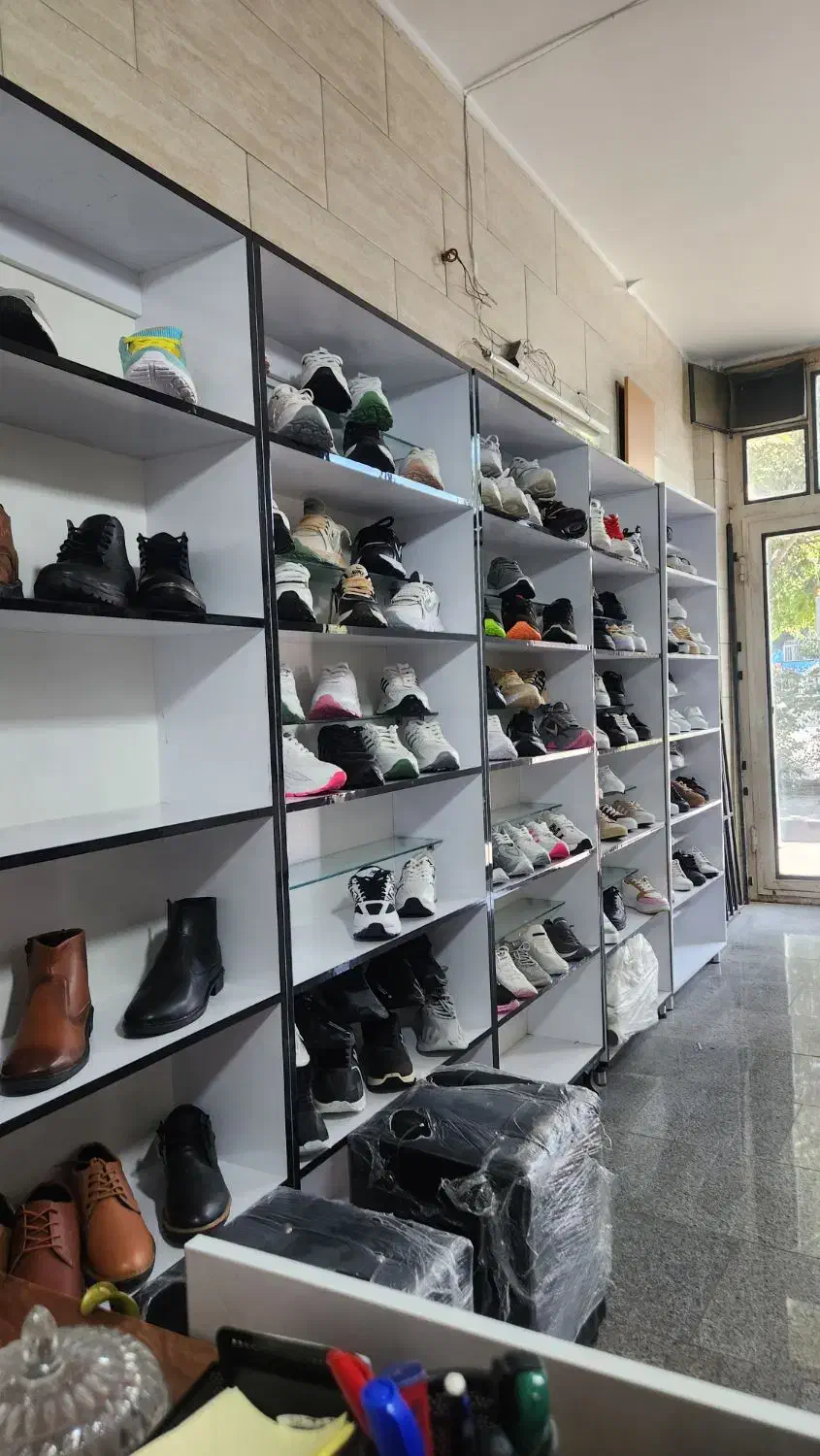 بسته بند خانم یا اقا نیازمندیم|استخدام خدمات فروشگاه و رستوران|تهران, زهتابی|دیوار