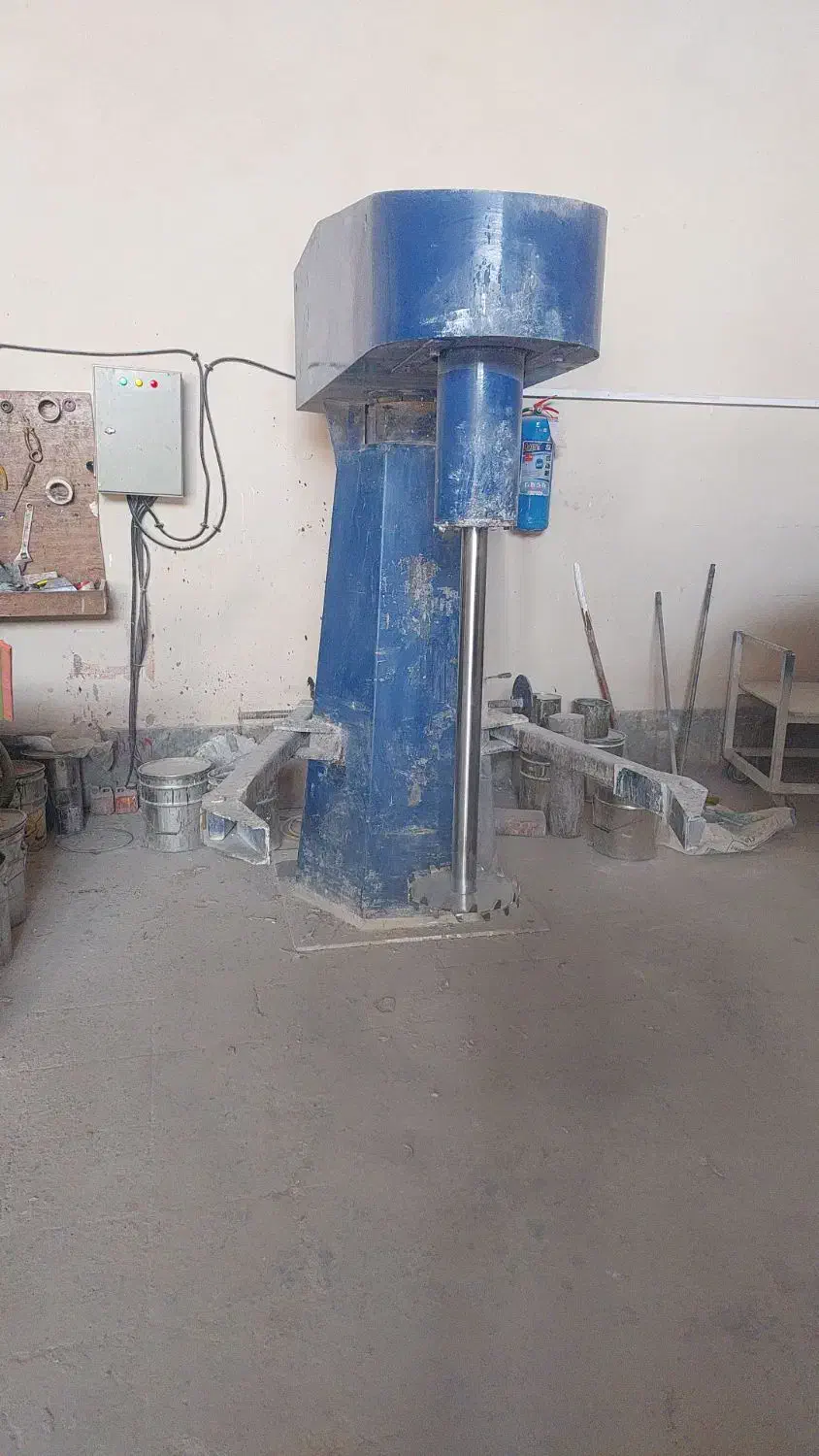 میکسر ۳۰ اسب وپرمیل ۵۰لیتری با بالابر ایران|ماشین‌آلات صنعتی|پردیس, سیاه سنگ|دیوار