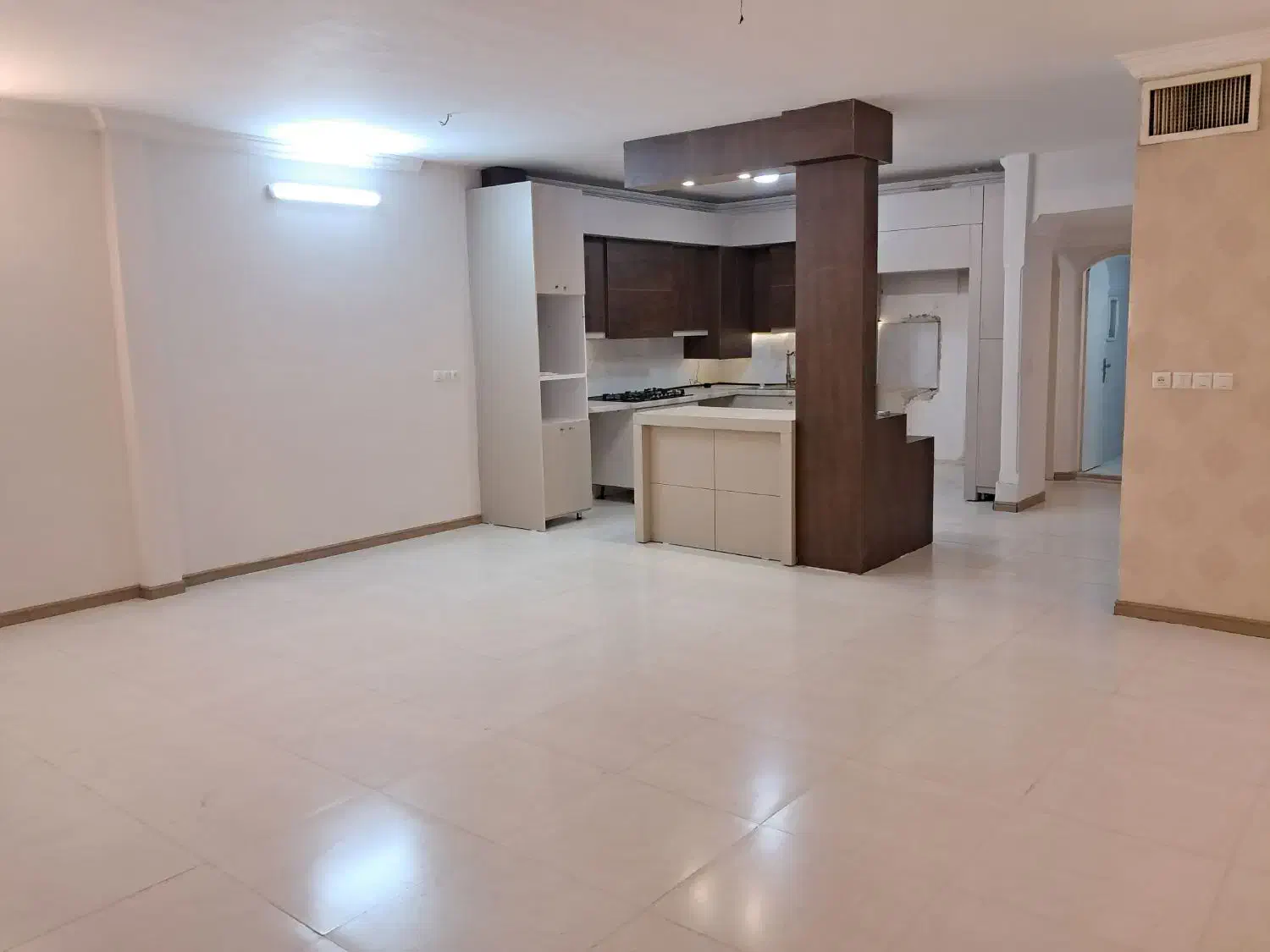 آپارتمان ۱۲۰متری.طبقه۳،فاقدآسانسور،نبش ادیب۹|اجارهٔ آپارتمان|مشهد, ولیعصر (شهرک غرب)|دیوار