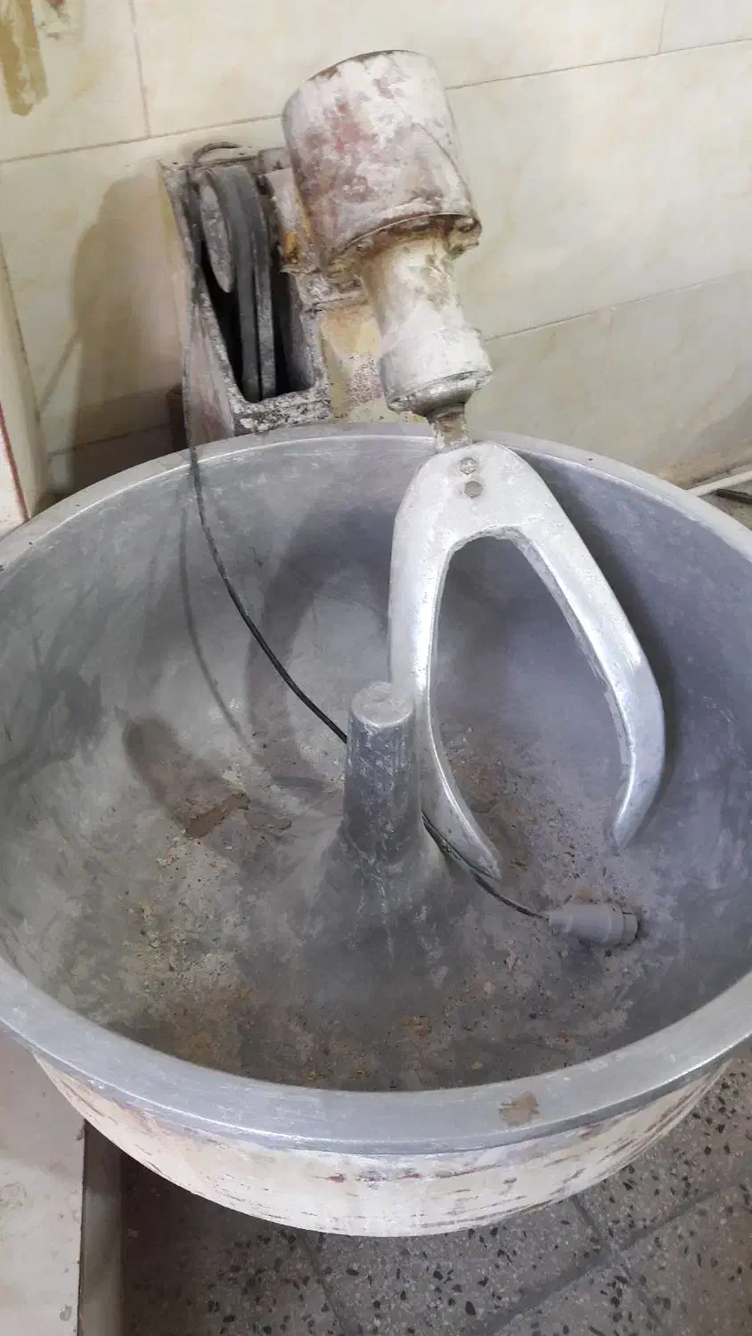 خمیر گیر ۸۰کیلویی دیگ سالم دینام الگو بدون سوراخی|فروشگاه و مغازه|شازند, |دیوار