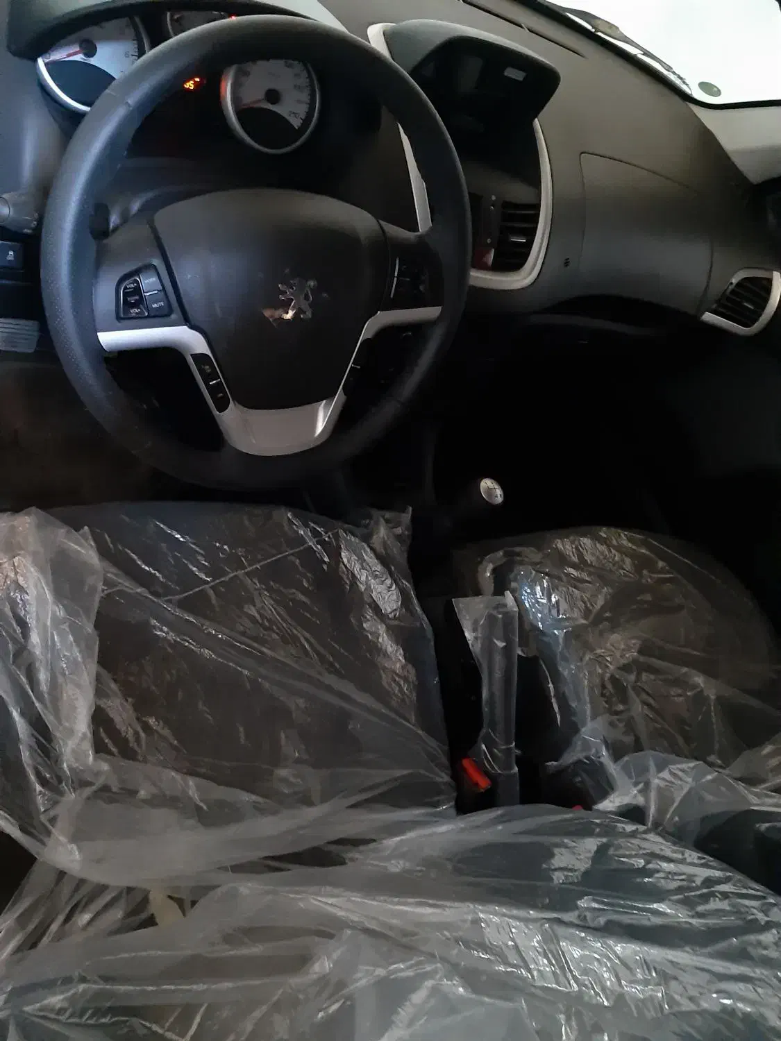 پژو۲۰۷ ارتقا یافته|خودرو سواری و وانت|کرمان, |دیوار