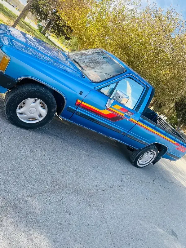 تویوتا هایلوکس 1985|خودرو سواری و وانت|خاش, |دیوار