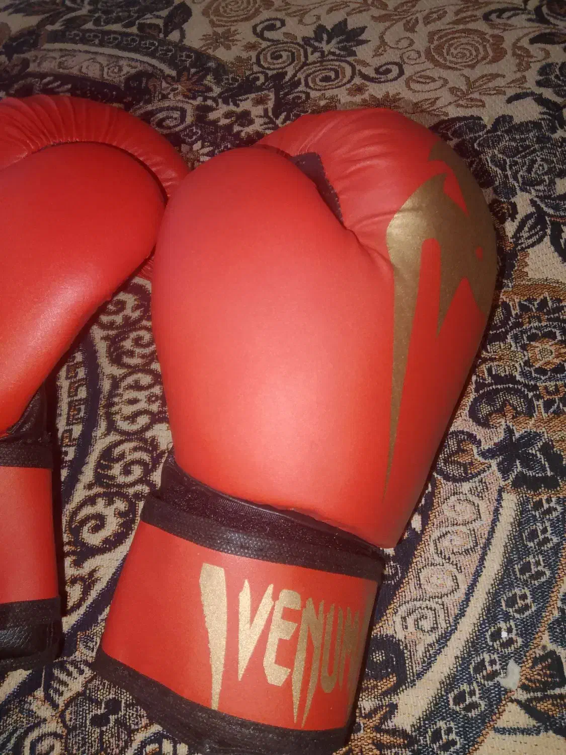 دستکش بکس|تجهیزات ورزشی|خرمآباد, |دیوار