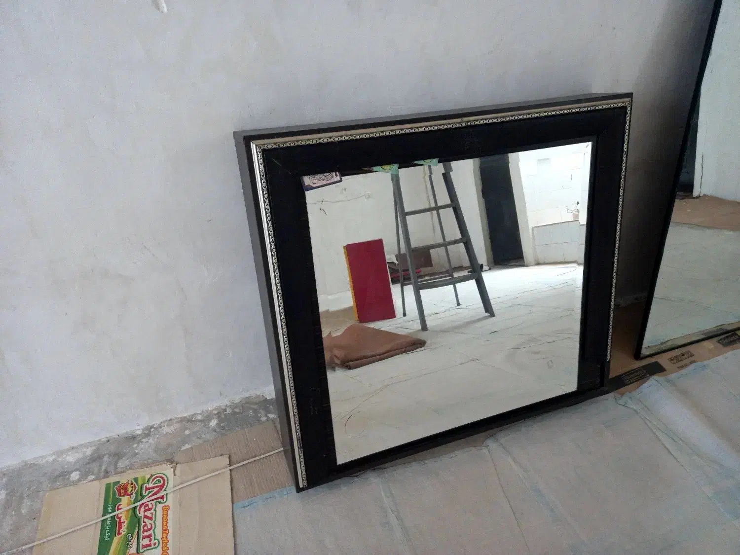 آینه|آینه|کرمانشاه, |دیوار