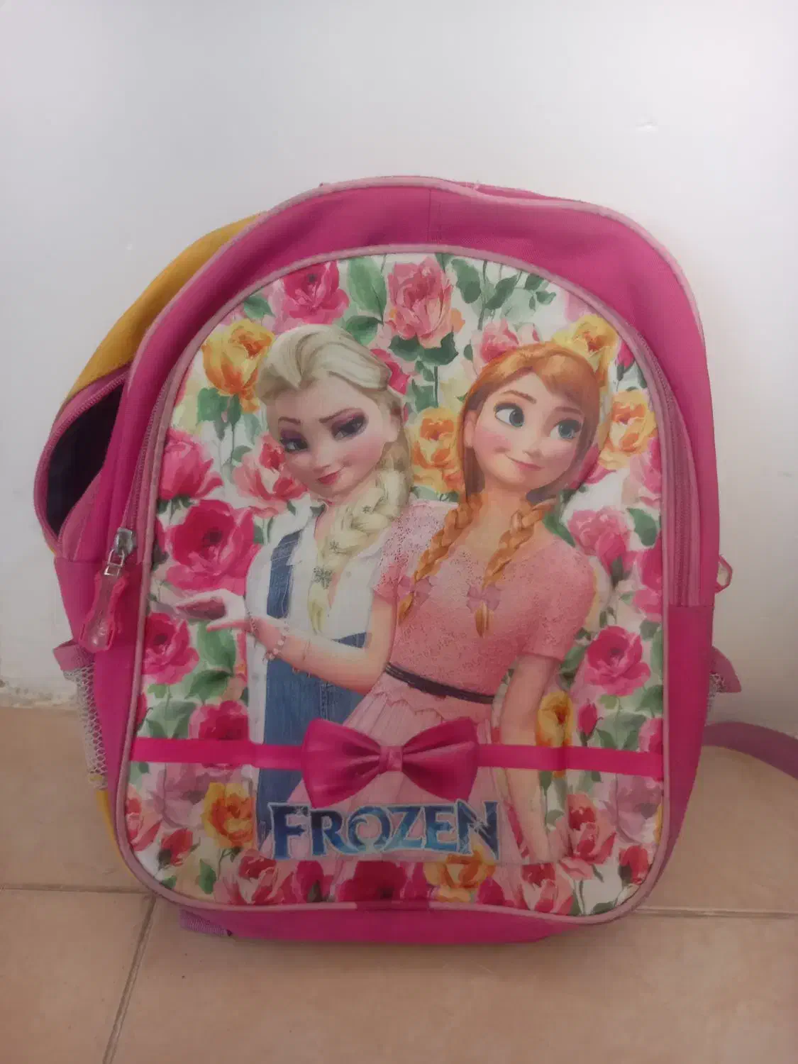 کیف/مدرسه|کیف، کفش، کمربند|سمنان, |دیوار