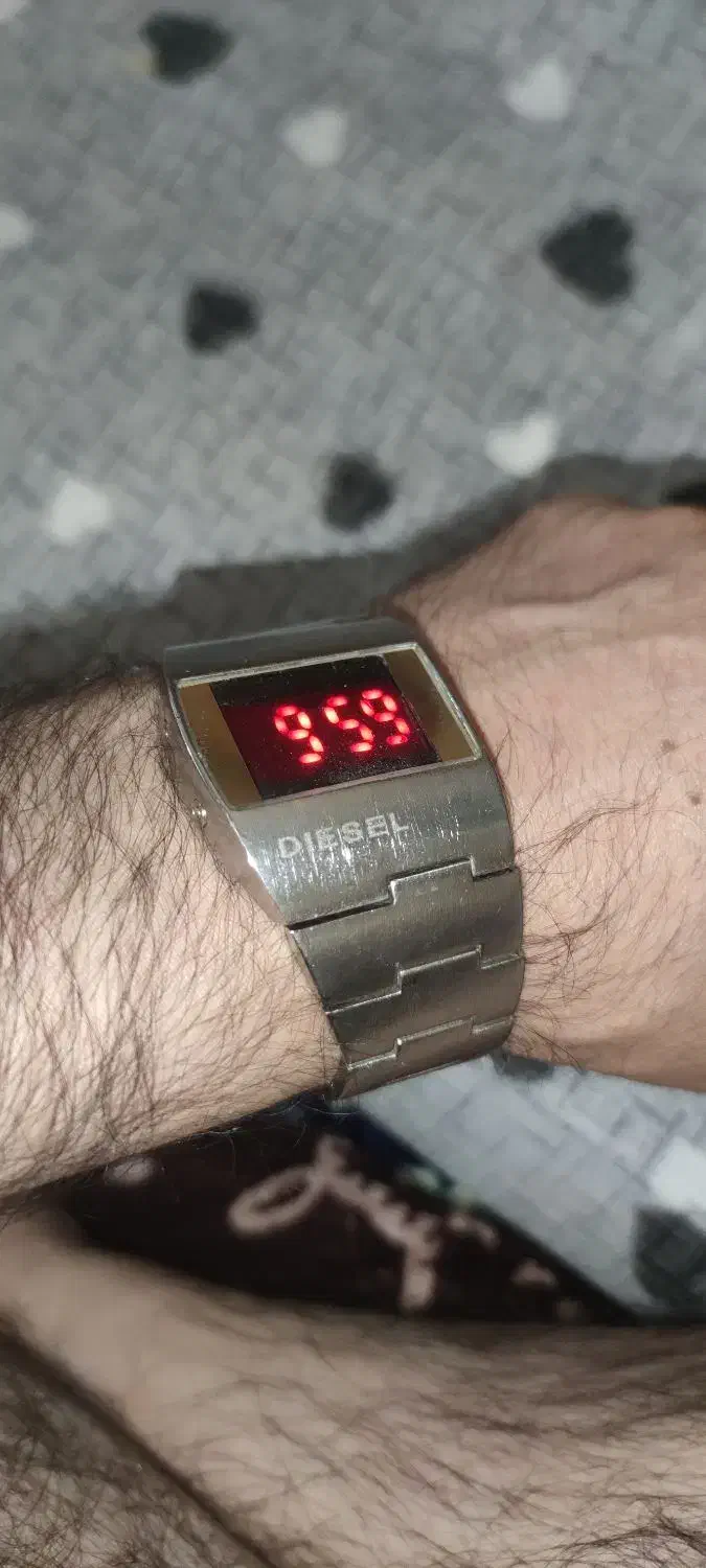 ساعت عتیقه فوق کلیکسیونی دیزل لامپی|ساعت|شیراز, فرگاز|دیوار