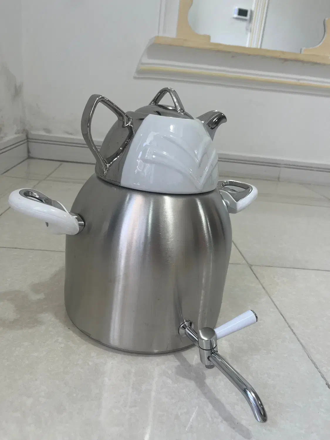 قوری وکتری شیر دار|قوری، کتری، قهوهساز دستی|طاهرگوراب, |دیوار