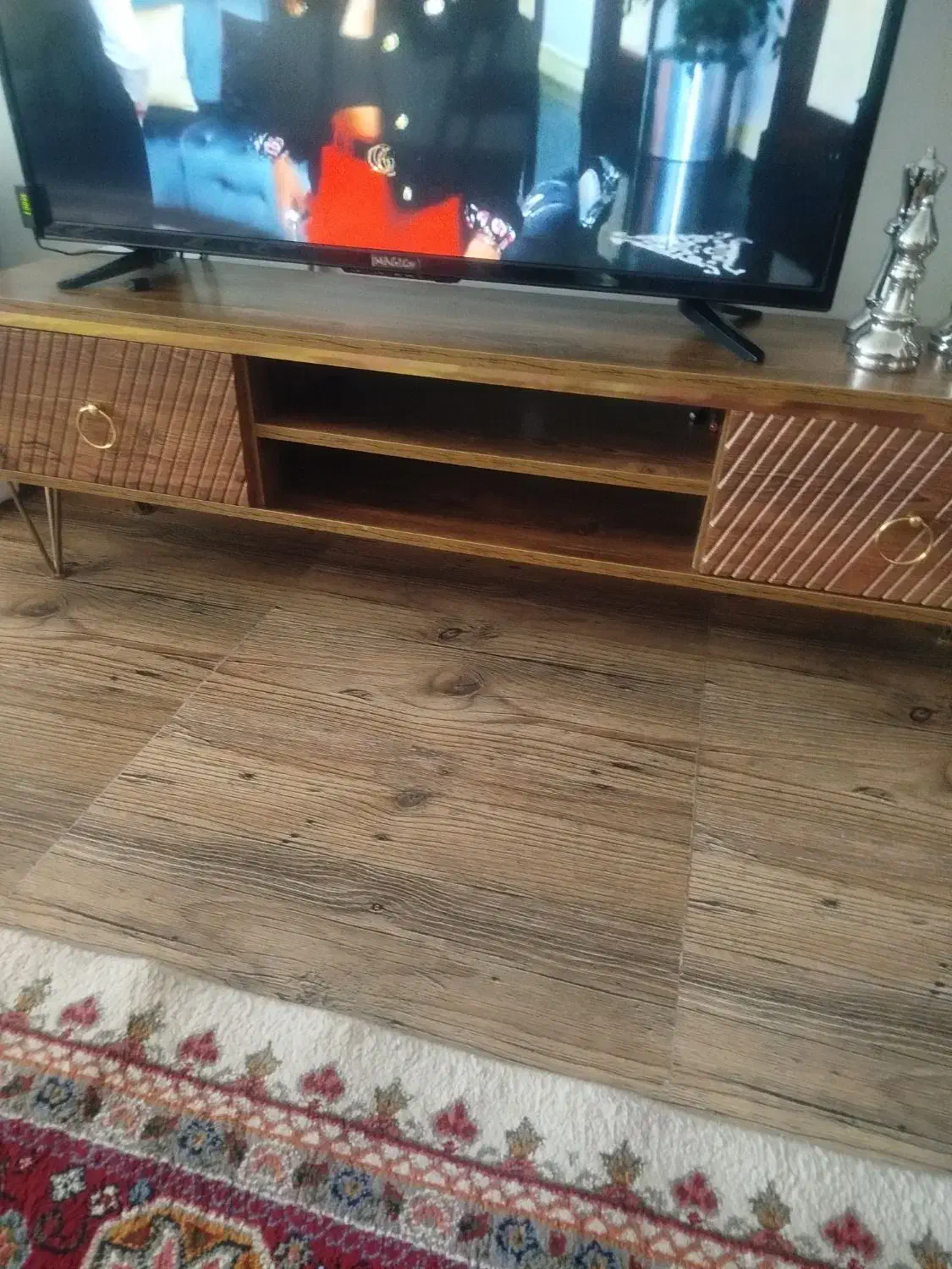 میز تلویزیون|میز تلویزیون|رباطکریم, رباطکریم|دیوار