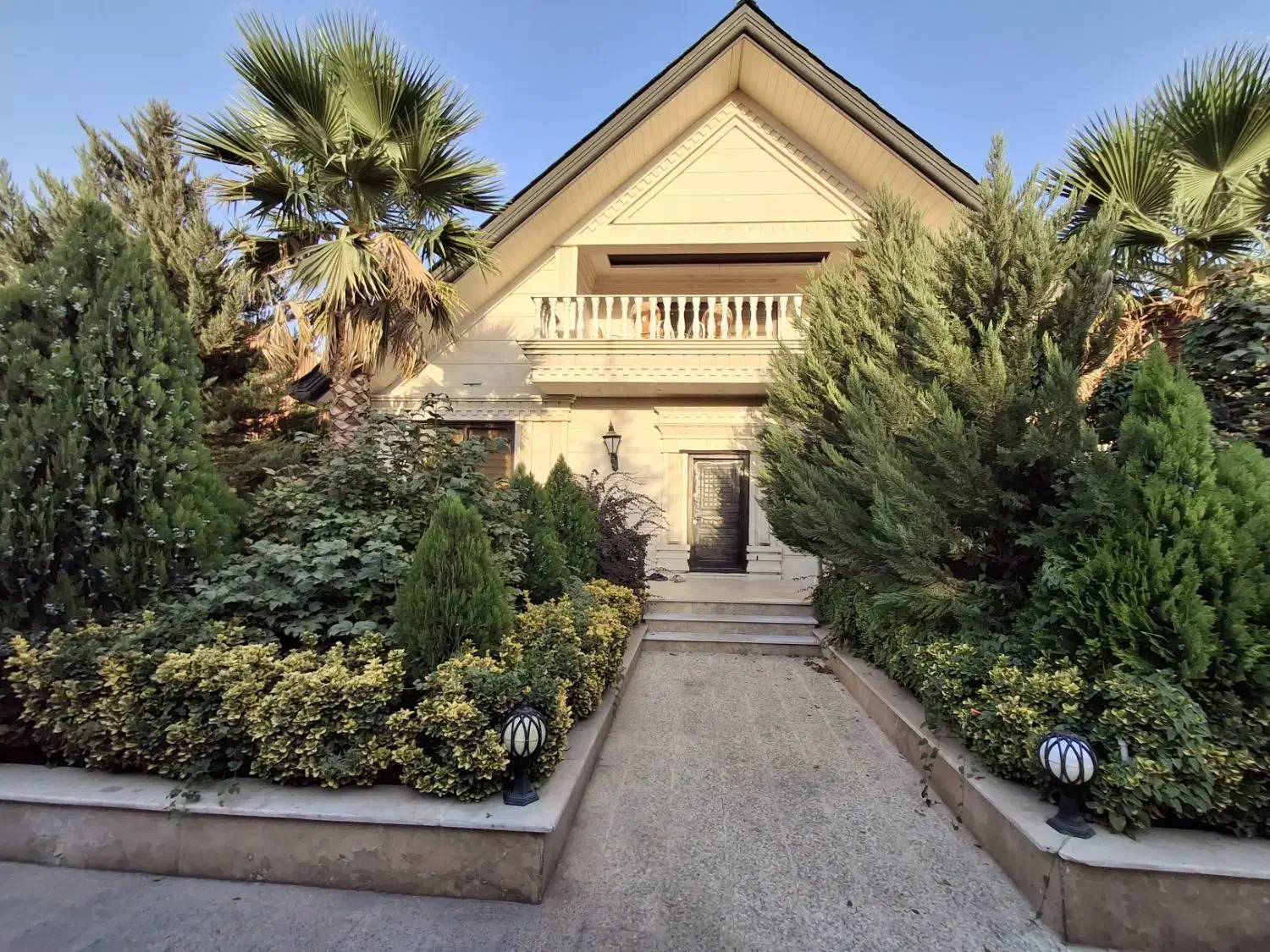 اجاره روزانه ویلا دوبلکس کلاسیک|اجارهٔ کوتاه‌مدت ویلا و باغ|هشتگرد, شهرک افشاریه|دیوار