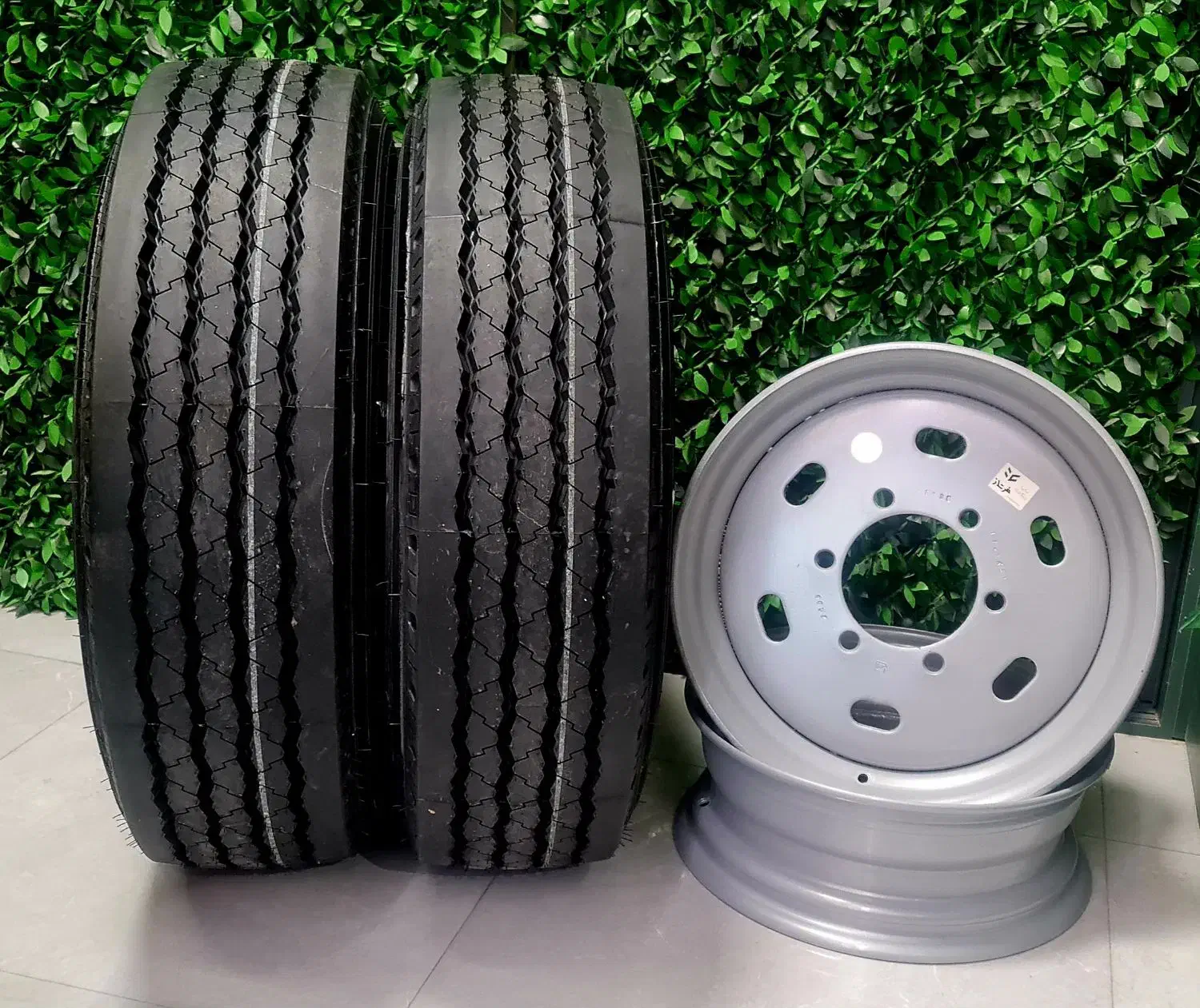 رینگ و لاستیک تیوبلس نیسان نو در فروشگاه|قطعات یدکی و لوازم جانبی|بجنورد, |دیوار