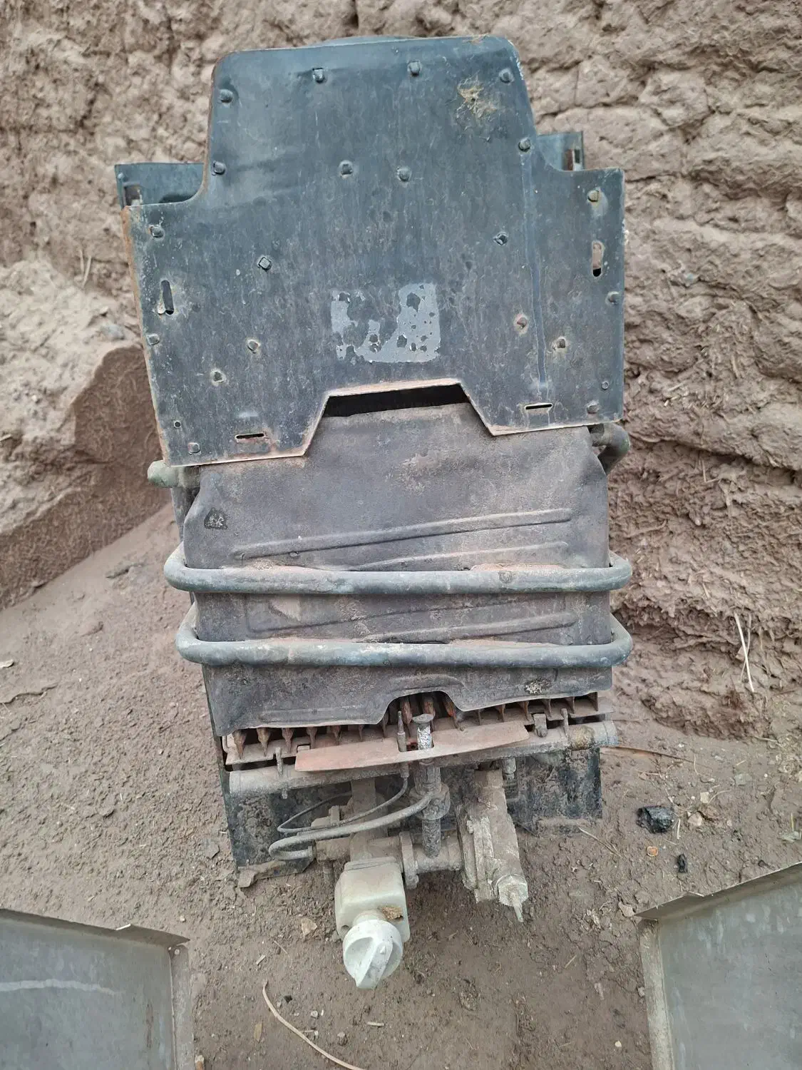 ابگرمکن|آبگرمکن، پکیج، شوفاژ|بم, |دیوار