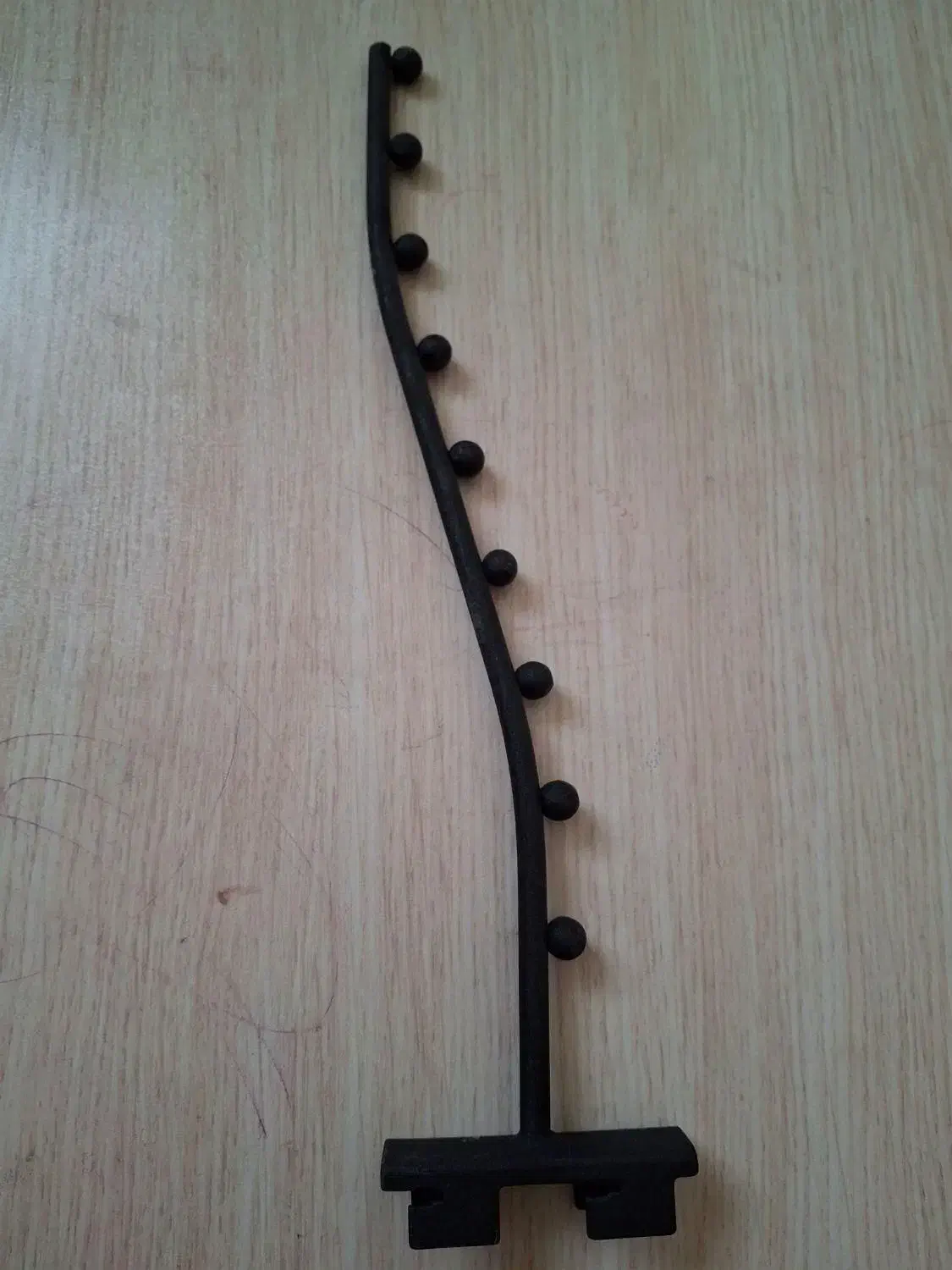 ستون و تیله ای و چوبکار آویز لباس جنس باکیفیت|بندرخت و رخت‌آویز|ایرانشهر, |دیوار