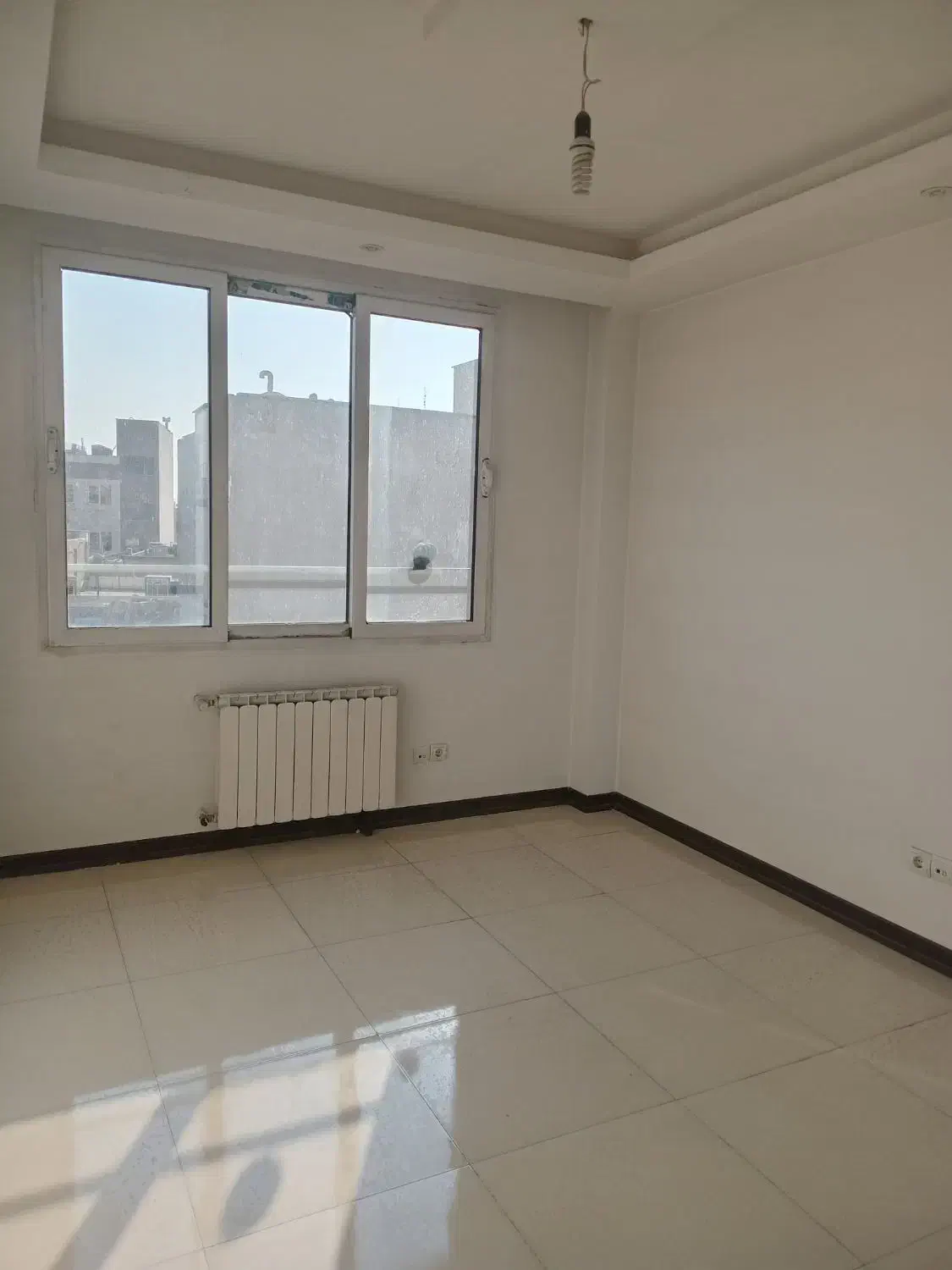 بهار  ۹۰ متر  نوساز مختص خونه اولیها وزیبا پسندان