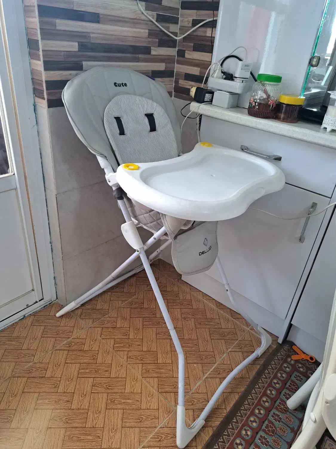 صندلی غذای کودک نو|میز و صندلی غذاخوری|رشت, تازه آباد|دیوار