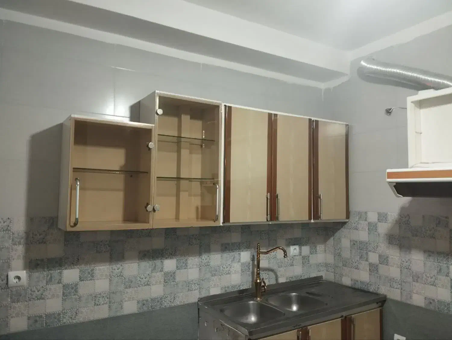 کابینت فلزی و هود|آبچکان و نظمدهنده ظروف|زنجان, |دیوار