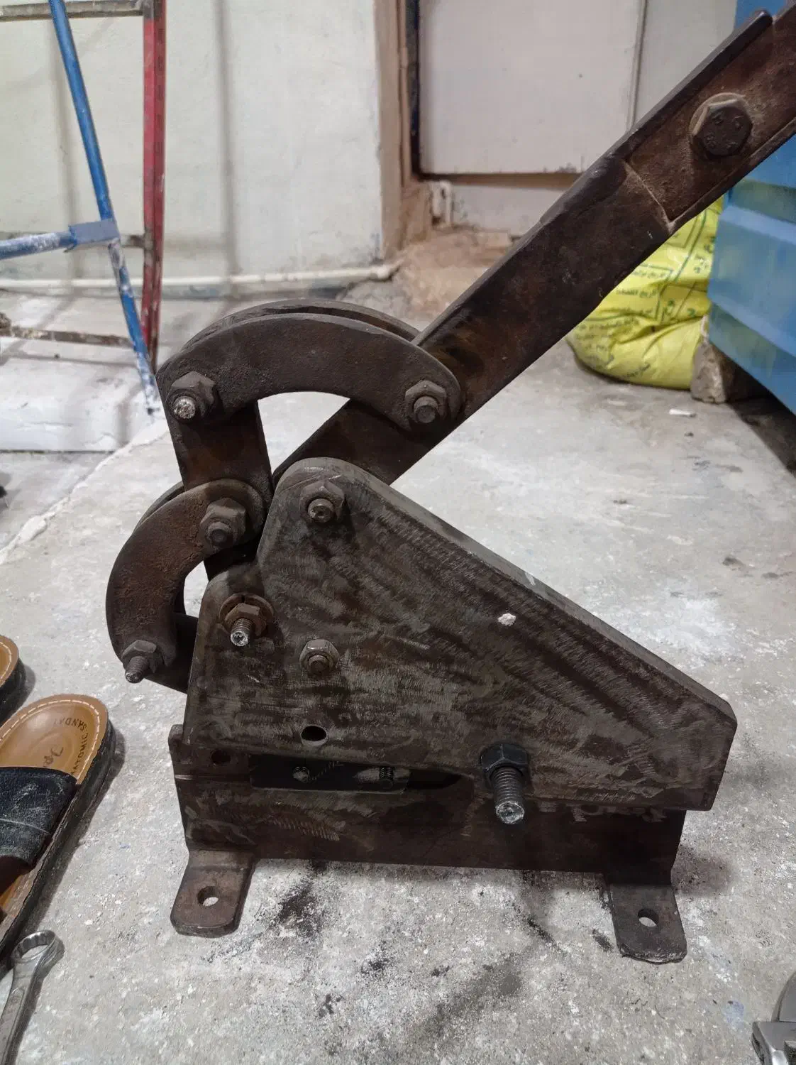 قیچی ورق بر|ابزارآلات|صفادشت, |دیوار