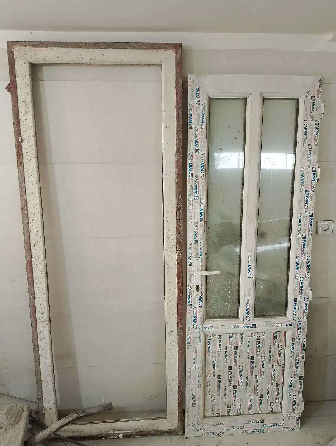 درب pvc با کلاف|مصالح و تجهیزات ساختمان|دهگلان, |دیوار