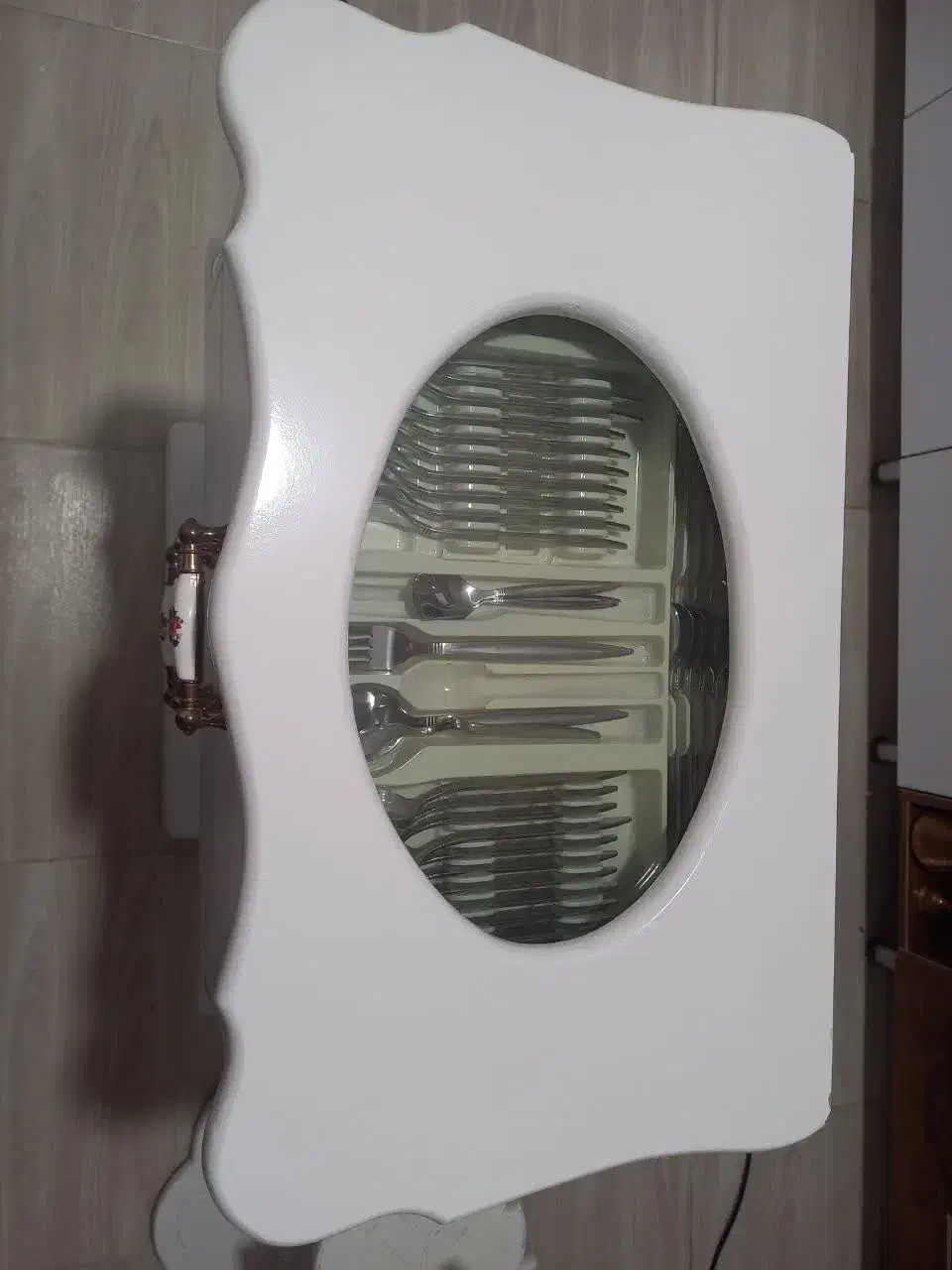 جا قاشقی ۲۴ نفره وپایه قابلمه|آب‌چکان و نظم‌دهنده ظروف|مشهد, حضرت حجت|دیوار