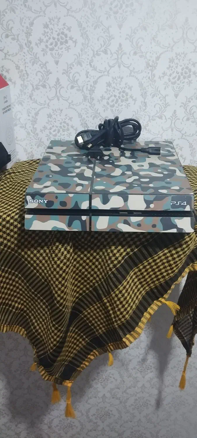 پی اس 4 اکانتی در حد نو با دو دسته اصل|کنسول، بازی ویدئویی و آنلاین|پارس‌آباد, |دیوار