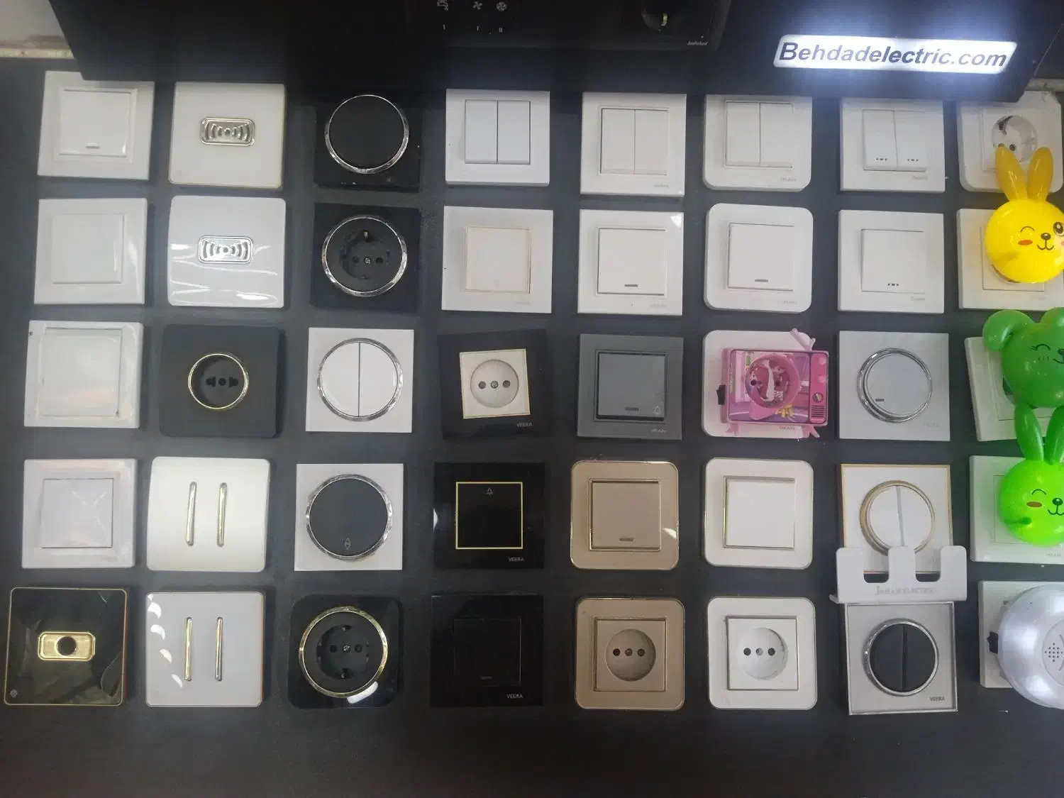 برقکاری ساختمان و انجام کلیه کارهای برقی ساختمان|خدمات پیشه و مهارت|قروه, |دیوار