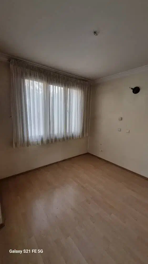 160متر سه خوابه باغستان دوم