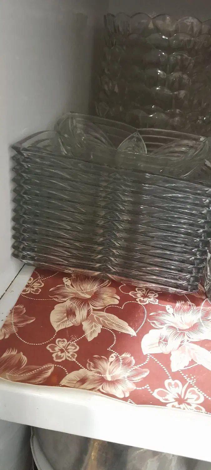 ظروف شیشه ای همه یکجابفروش میرسدتکی هم میفروشم|ظروف سرو و پذیرایی|زنجان, |دیوار