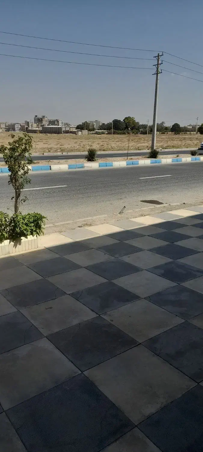 فروش مغازه ۱۰۰ متری|فروش مغازه و غرفه|چهارباغ, |دیوار