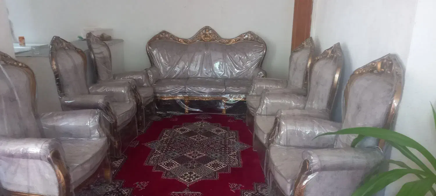 درود و سپاس .. مبل استیل نه نفره با کاور کامل|مبلمان خانگی و میز عسلی|پیر بکران, |دیوار