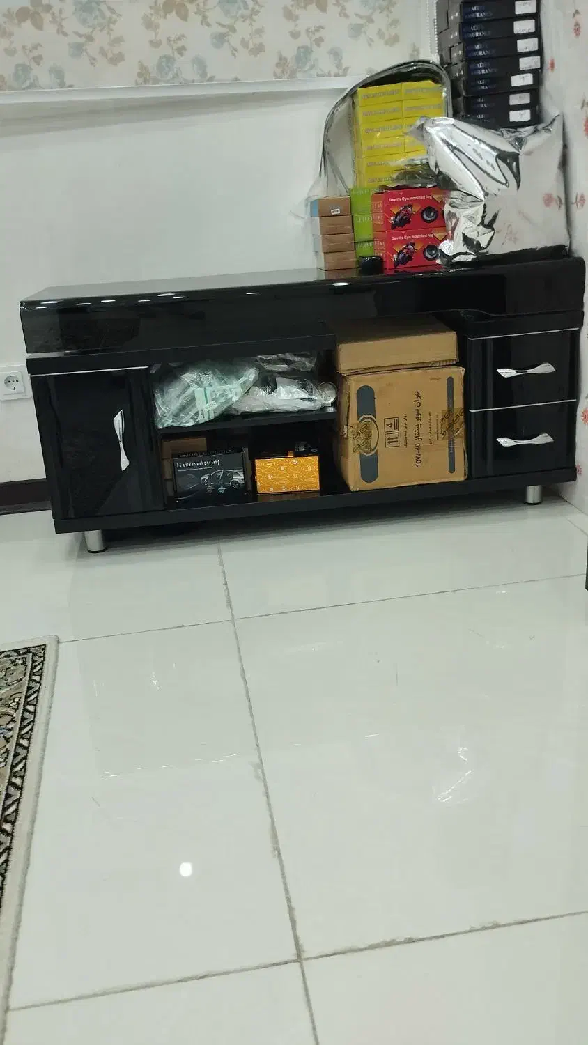 زیر تلویزیون شیشه ای و mdf|میز تلویزیون|ری, حمزه‌آباد|دیوار