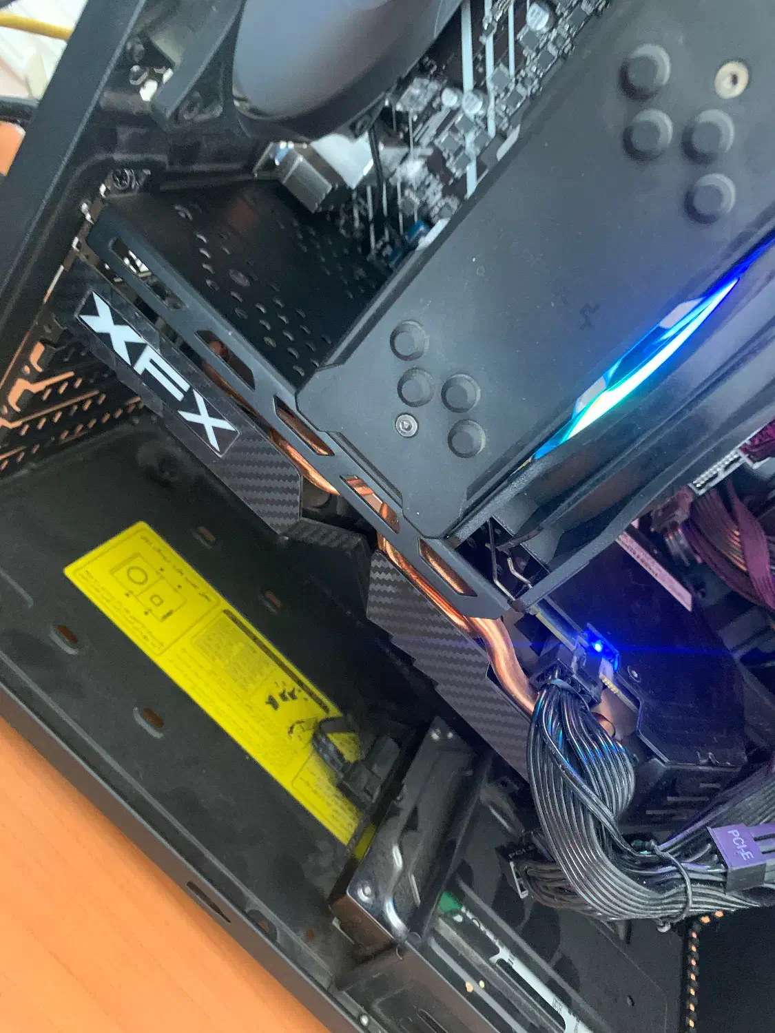 Rx580|قطعات و لوازم جانبی رایانه|سلماس, |دیوار