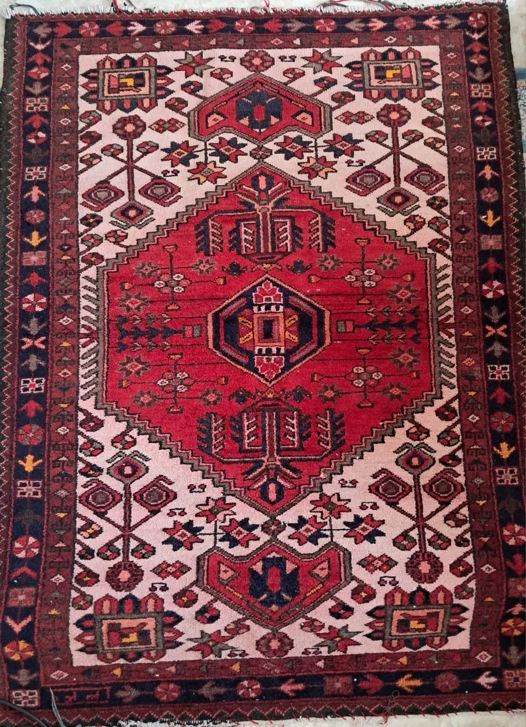 فرش دستباف قدیمی|فرش|پرند, فاز ۱|دیوار