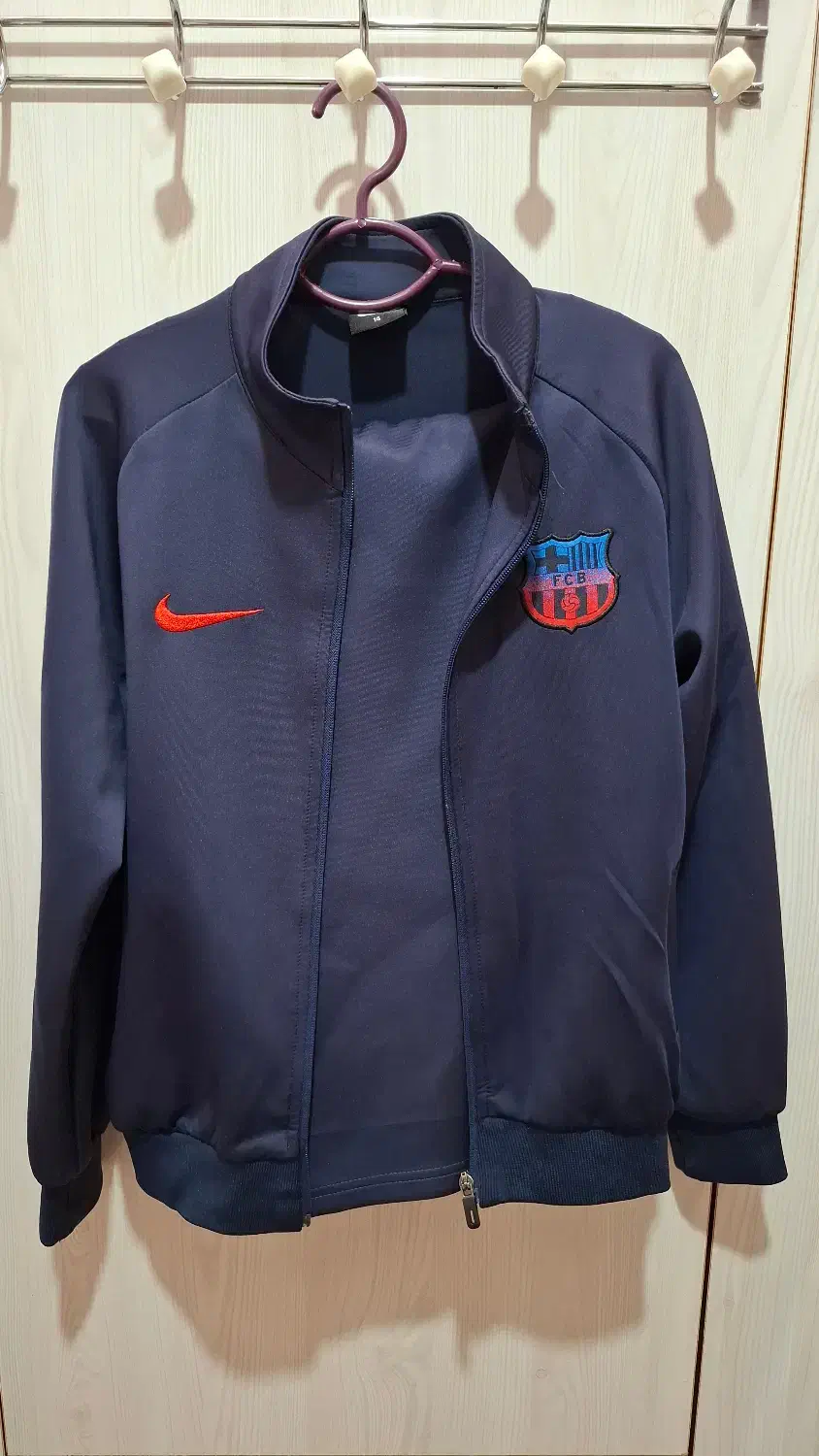 لباس ورزشی|لباس|کاشمر, |دیوار