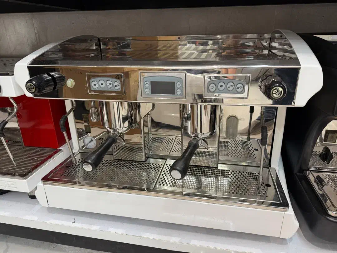 اسپرسوساز آستوریا پرلا|کافیشاپ و رستوران|سراوان, |دیوار