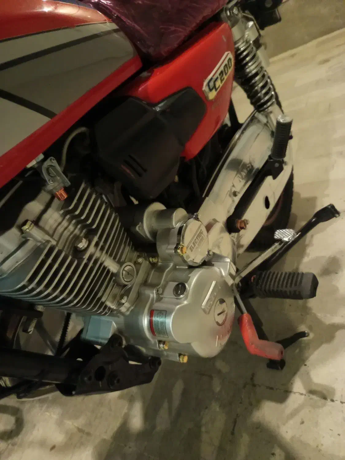 هوندا 200پرواز کاربرات|موتورسیکلت|تهران, آهنگران (سراسیاب دولاب)|دیوار