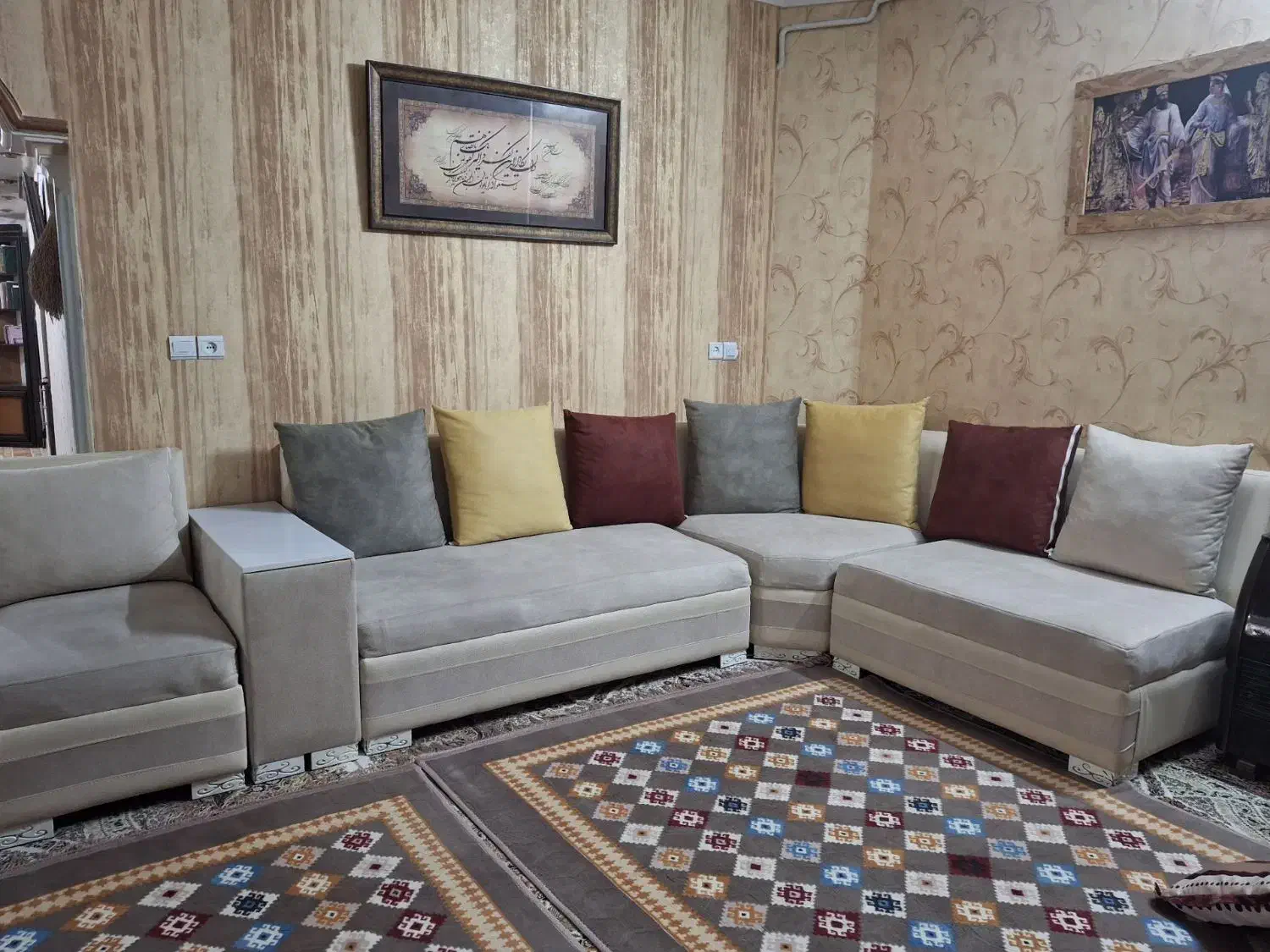 مبل راحتی در حد نو.خیلی تمیزه سالم مفت مفت|مبلمان خانگی و میز عسلی|تربتحیدریه, باغ ملی|دیوار