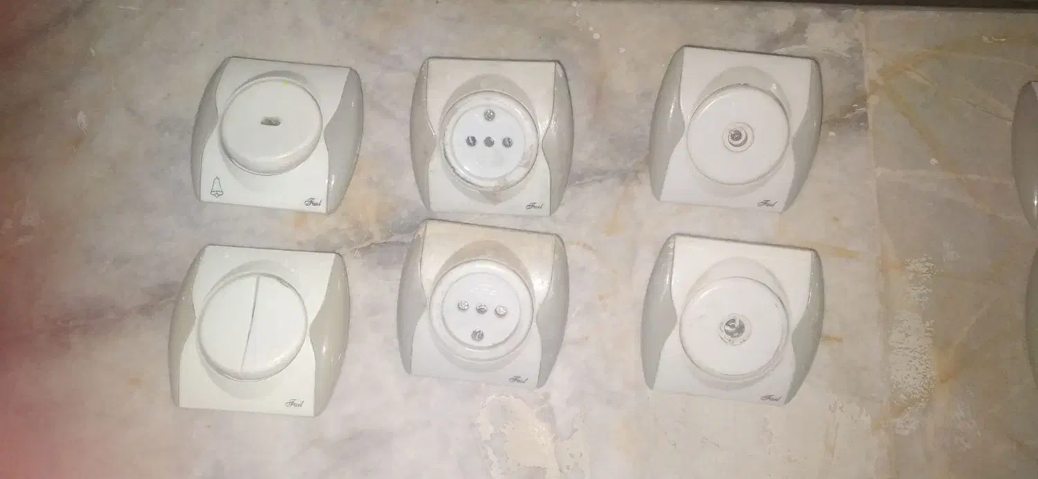 کلید وپریز|مصالح و تجهیزات ساختمان|اصفهان, دستگرده|دیوار