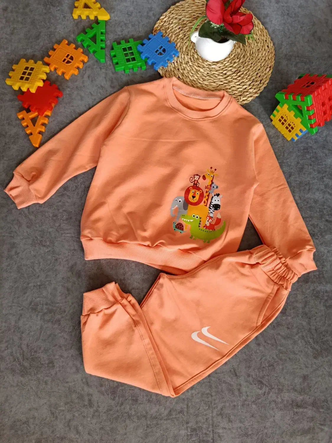 تولیدی پوشاک|لباس|آق قلا, |دیوار