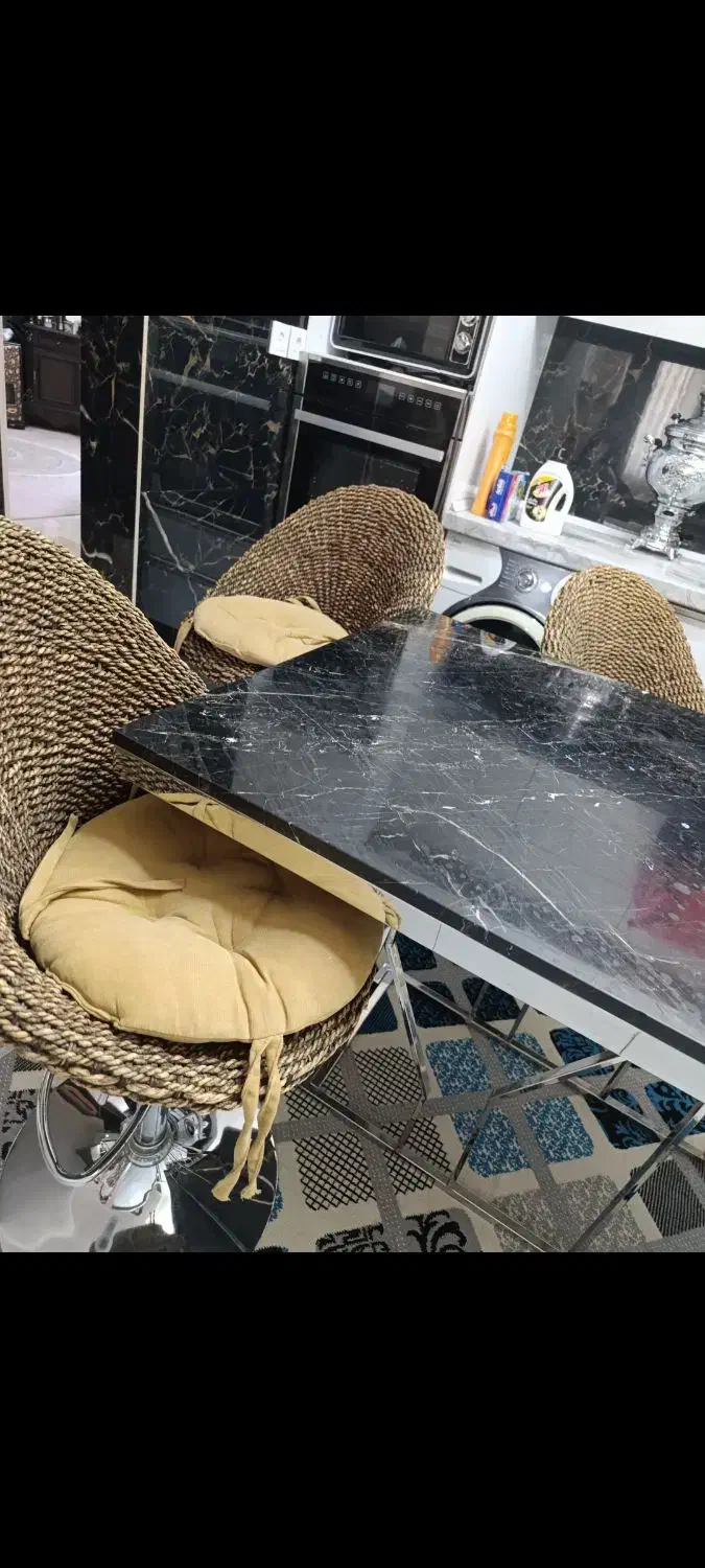 غذاخوری ۶نفره.|میز و صندلی غذاخوری|شاهین دژ, |دیوار