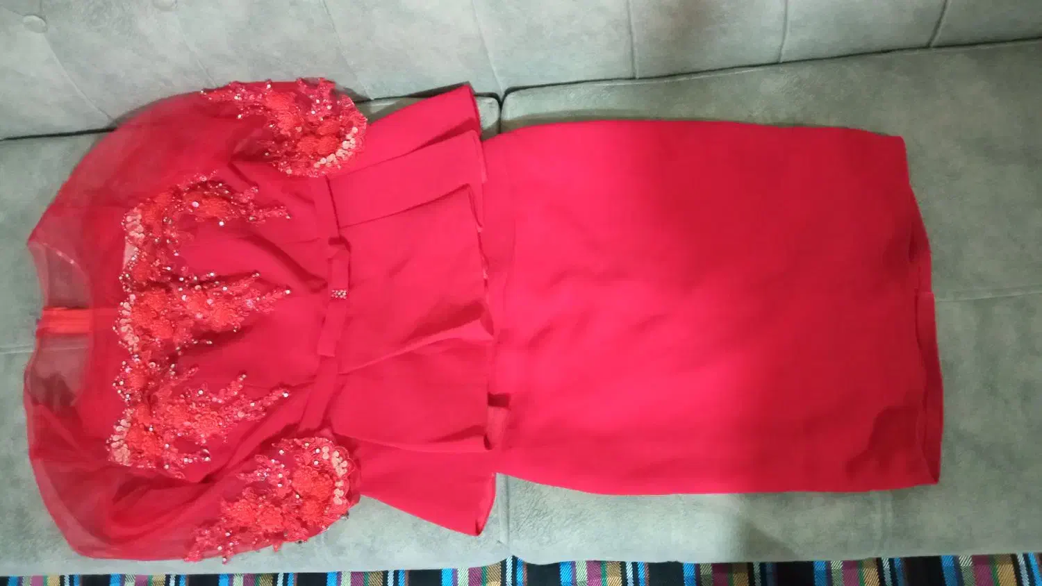 لبتس مجلسی|لباس|تبریز, |دیوار